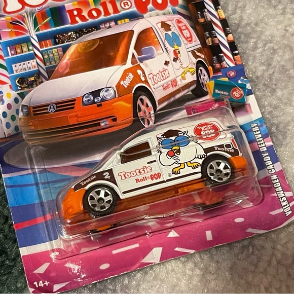 Matchbox Limited Candy Series White Tootsie Roll Pop Volkswagen Delivery Van 1/6